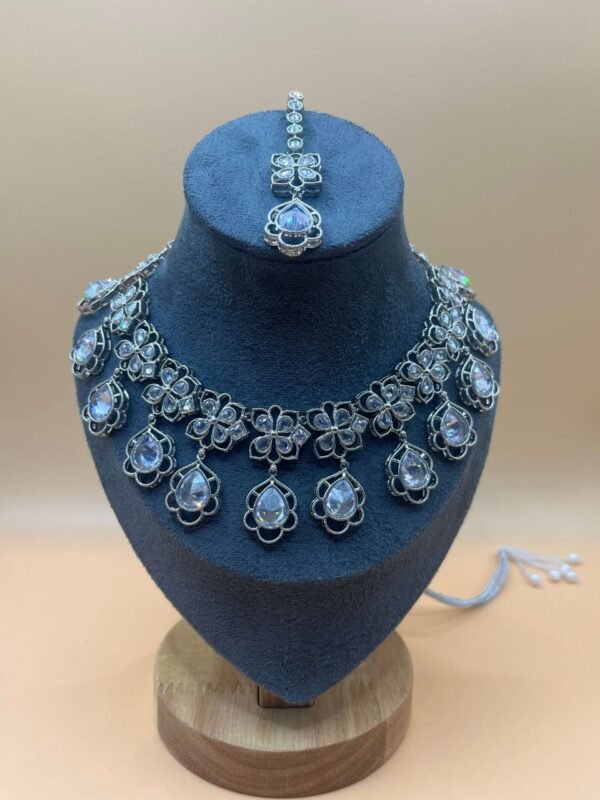 Teadrop Necklace Silver